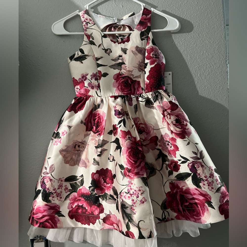 Girls dress